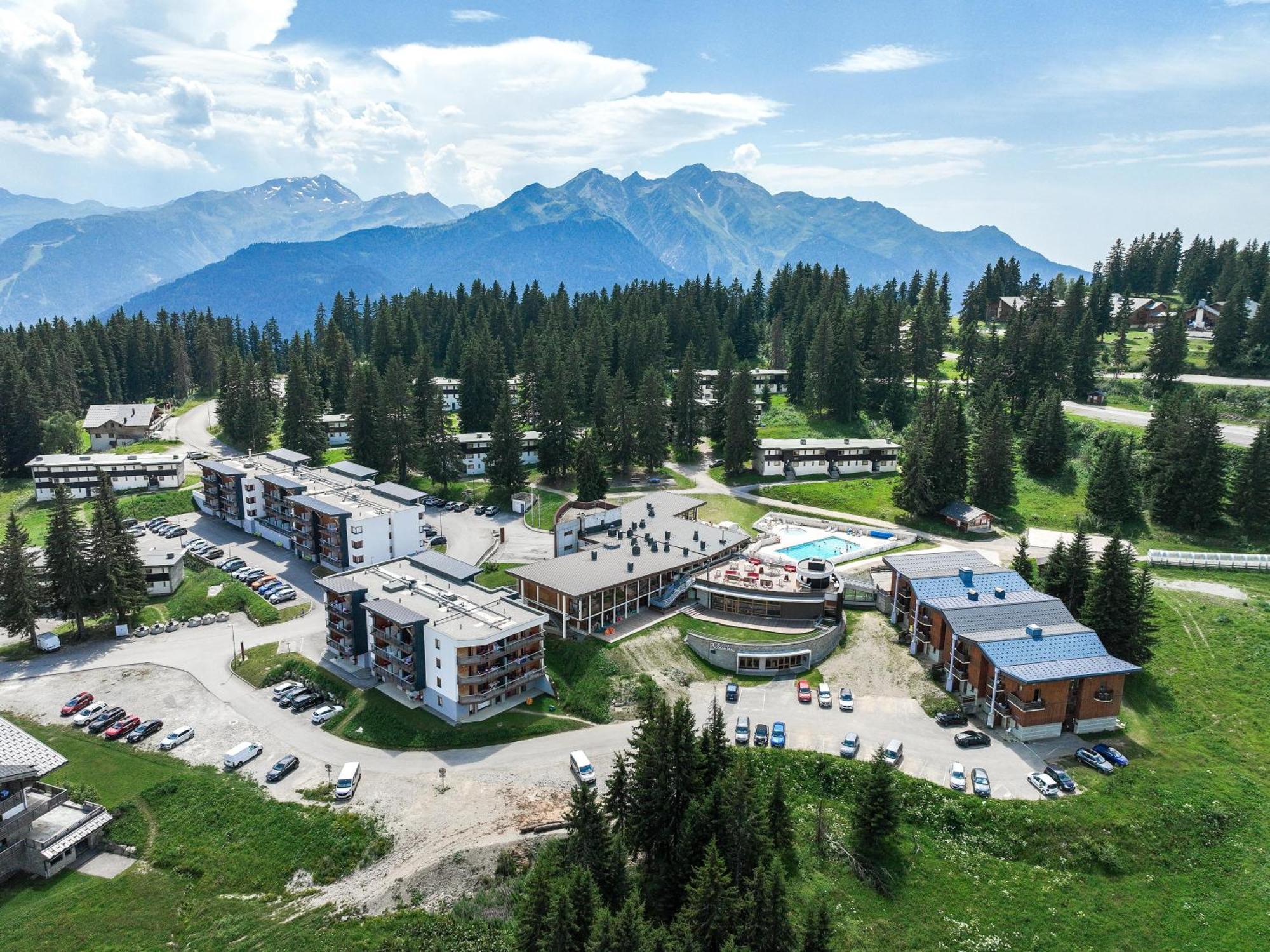 Belambra Clubs Les Saisies - Les Embrunes - Ski Pass Included Виллар-сюр-Дорон Экстерьер фото